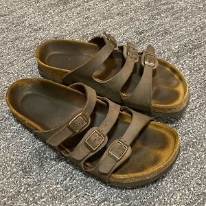 Birkenstock soft sole sandals - women’s size 38 - loved to DEATH